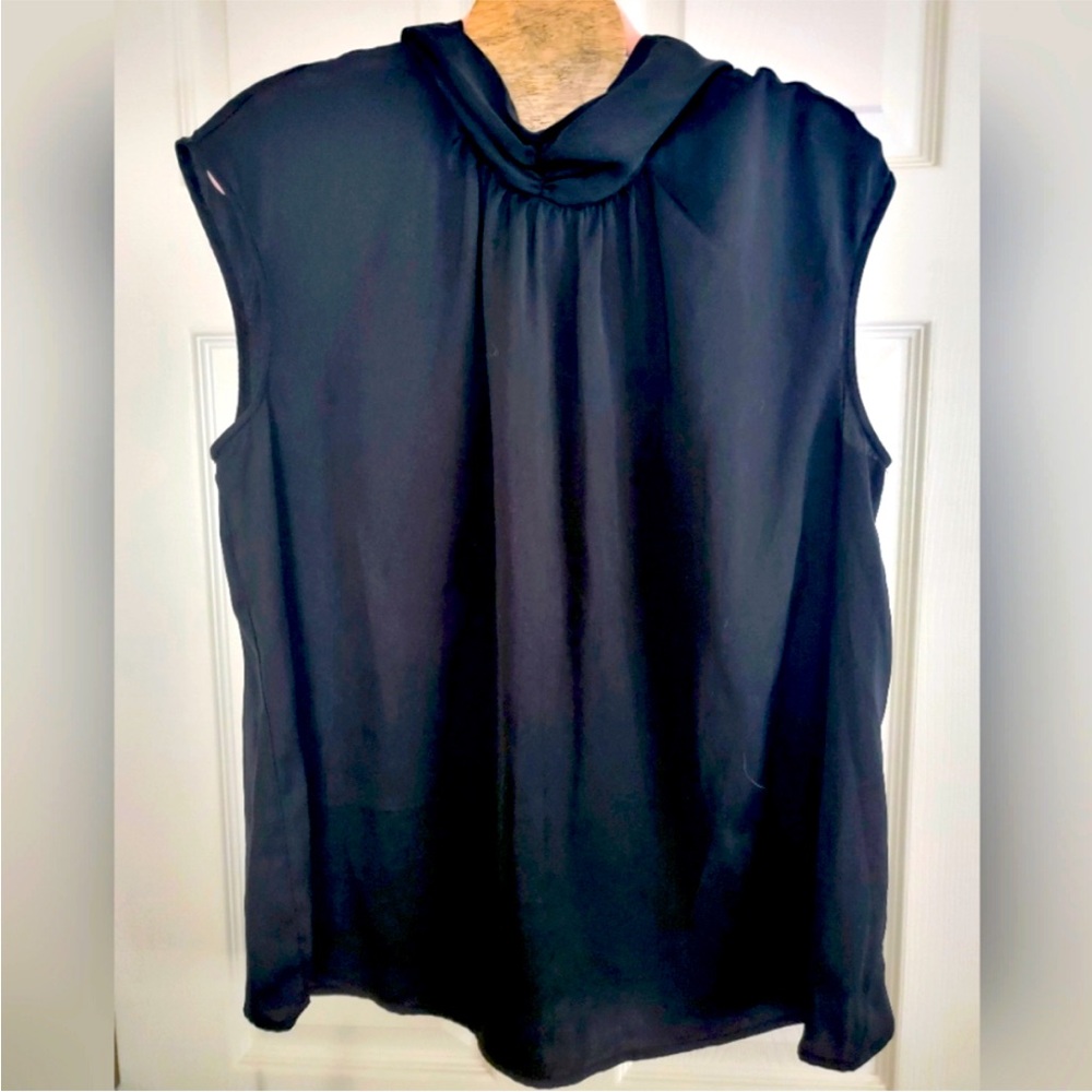 Who What Wear Sleeveless Blouse